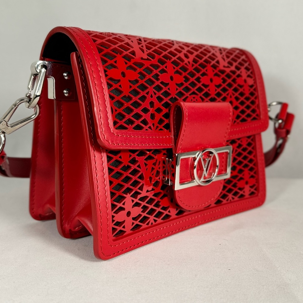 LOUIS VUITTON Mono leather Mesh Dauphine Red Shoulder Bag EUC no callouts